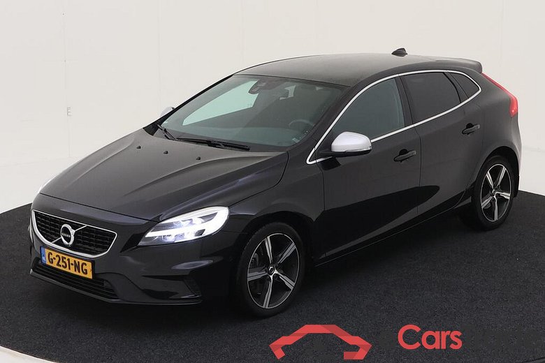 VOLVO V40 112 kW