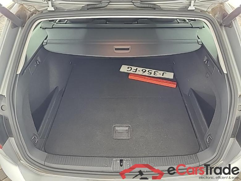 VOLKSWAGEN Passat Variant 1.5 TSI 7-DSG Comfort Business 5D 110kW #5