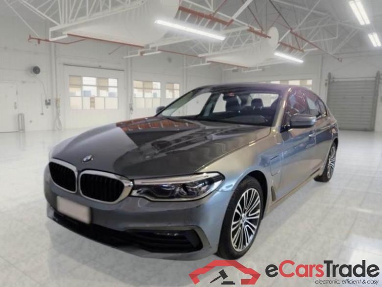 BMW SERIE 5 / 2016 / 4P / BERLINA 530E SPORT AUTO #1