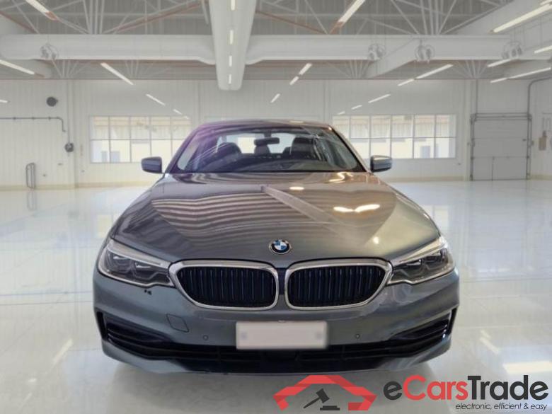 BMW SERIE 5 / 2016 / 4P / BERLINA 530E SPORT AUTO #6