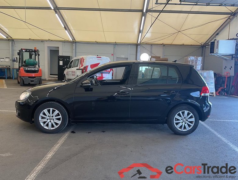VOLKSWAGEN Golf VI Golf Trendline 66 kW (90 PS) 5-speed #5