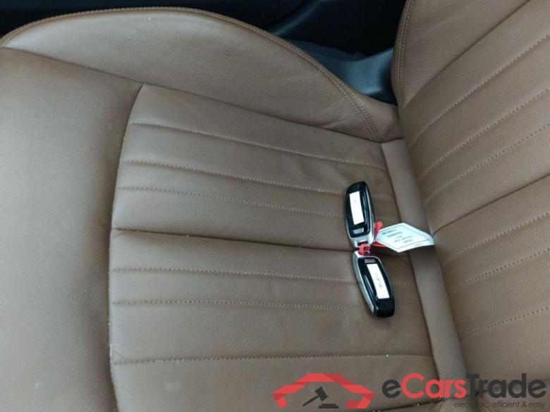 AUDI A6 AVANT DIESEL - 2018 45 TDi 231 Quattro Design tiptronic 4d Auto #4