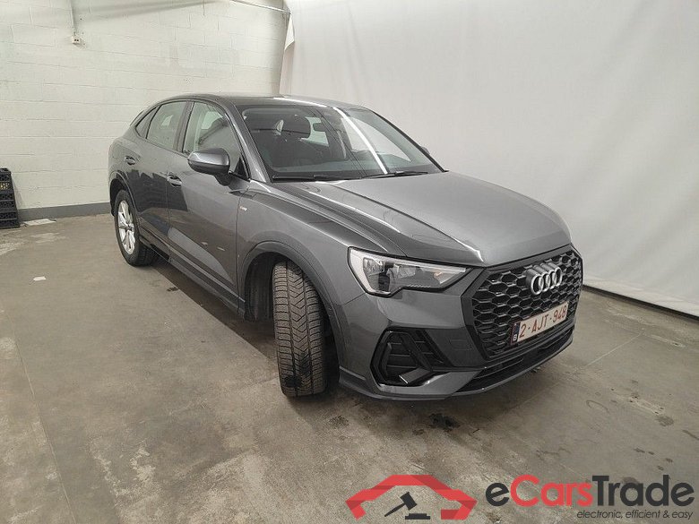 Audi Q3 Sportback 35 TFSI S tronic S Line 5d #2