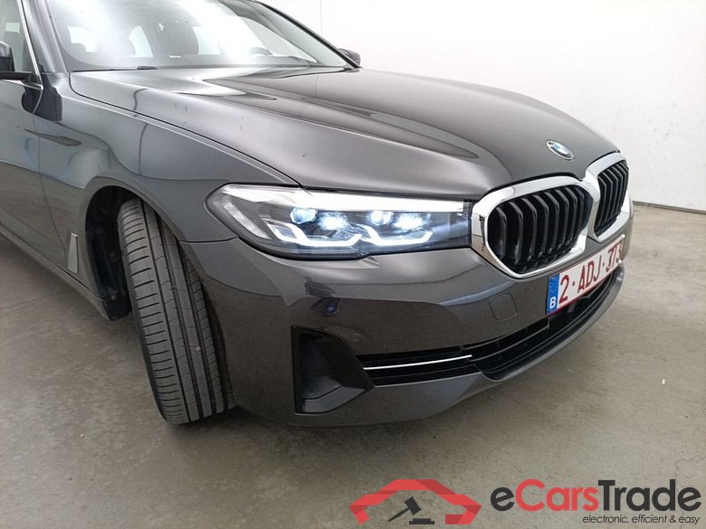 BMW 5 Reeks Touring 530e 200kW xDrive Auto 5d #1