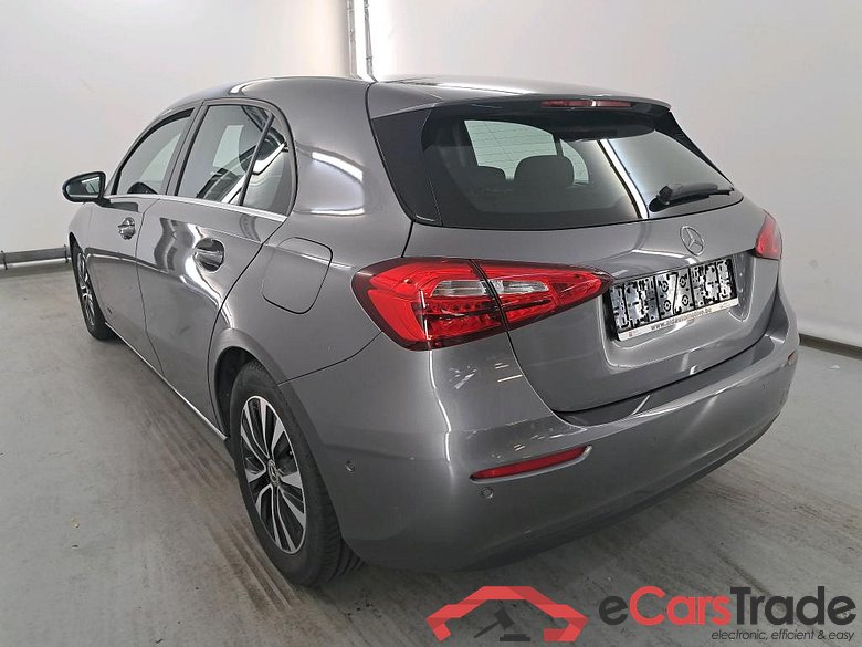 Mercedes A160d Navi 1/2 Sport-Leather KeylessGo Klima PDC ... #4