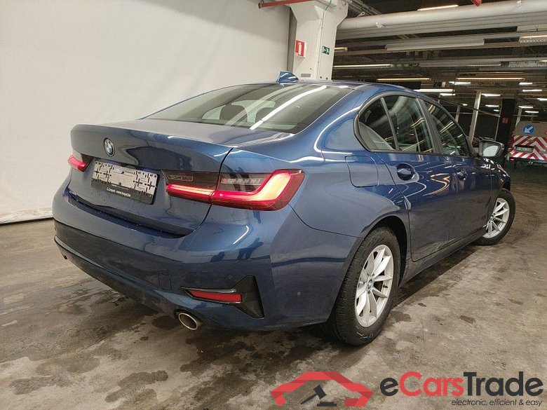 BMW 3 Reeks Berline 316dA (90 kW) 4d #2