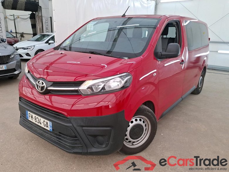 TOYOTA Proace 4p Combi 1.5 D MEDIUM 120 D-4D DYNAMIC #1