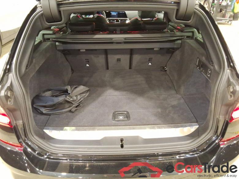 BMW 3 SERIES TOURING 2.0 330E (215KW) TOURING Model M Sport #3