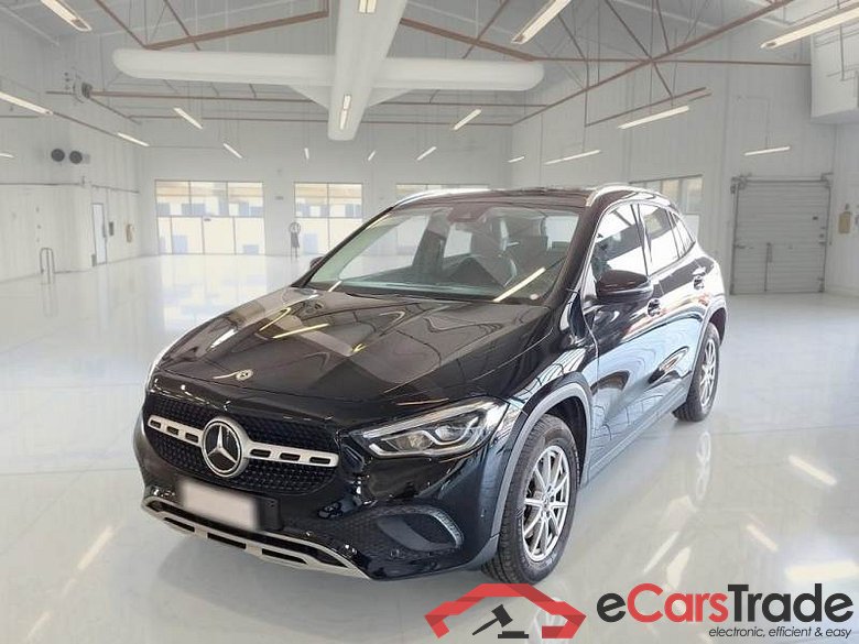 MERCEDES-BENZ GLA / 2020 / 5P / CROSSOVER GLA 200 D AUTOMATIC BUSINESS EXTRA