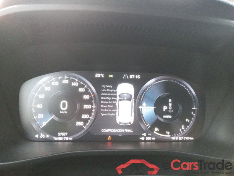 VOLVO XC40 / 2017 / 5P / todoterreno 1.5 T4 Twin Recharge Inscription Ex Auto #4