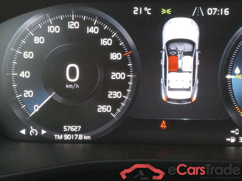 VOLVO XC40 / 2017 / 5P / todoterreno 1.5 T4 Twin Recharge Inscription Ex Auto #5