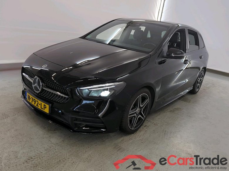 Mercedes-Benz B-Klasse B 180 7G-DCT Business Solution AMG 5d #1