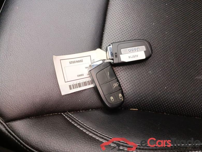 JEEP COMPASS - 2020 1.3 Turbo 180 AWD PHEV S 5d #4