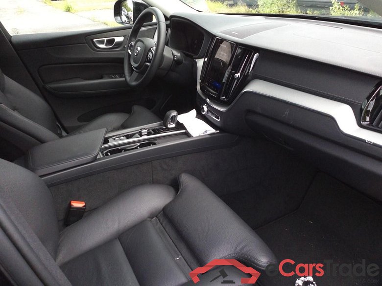 XC60 T6 350 PHEV AWD BA ULTIMATE DARK #3