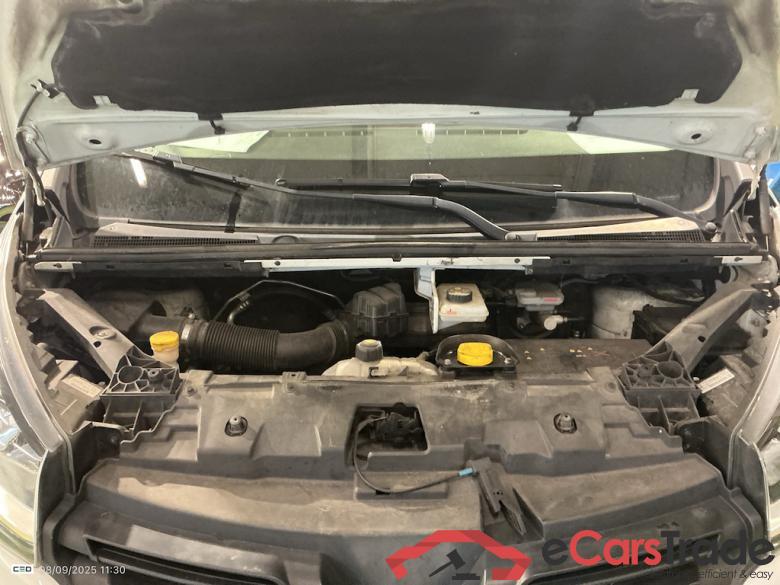 RENAULT TRAFIC PASSENGER DIESEL - 2014 1.6 dCi Energy Tw.Turbo Confort (EU6c) STOCK #6