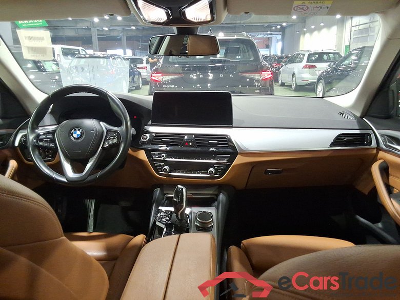 BMW 5-serie 2.0 520I 120KW TOURING AUTO #6