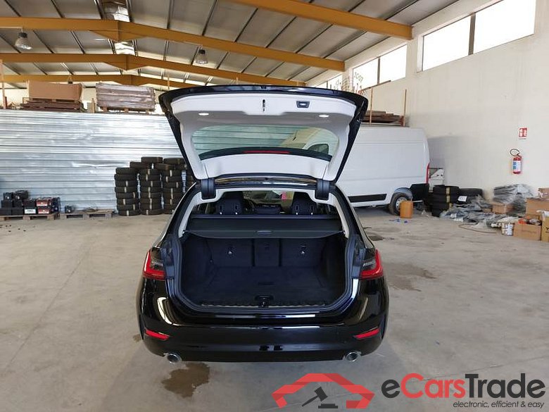 BMW SERIE 3 / 2018 / 5P / STATION WAGON 316D 48V TOURING AUTO #5