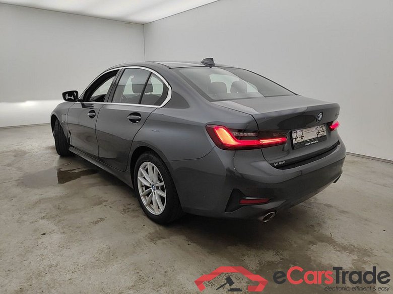 BMW 320e Plug-In Hybrid Aut. LED-Xenon LC-Pro Navi KeylessGo Klima PDC ... #4