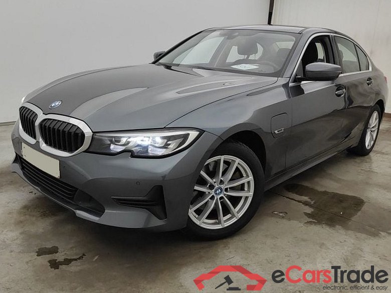 BMW 320e Plug-In Hybrid Aut. LED-Xenon LC-Pro Navi KeylessGo Klima PDC ... #1