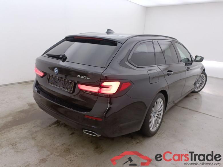 BMW 5 TOURING - 2020 530eA 184 PHEV 5d #2