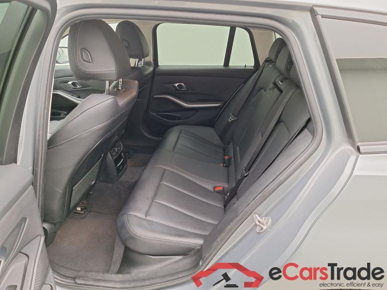 BMW, 3-serie Touring '18, BMW 3 Reeks Touring 318dA (100 kW) 5d #4