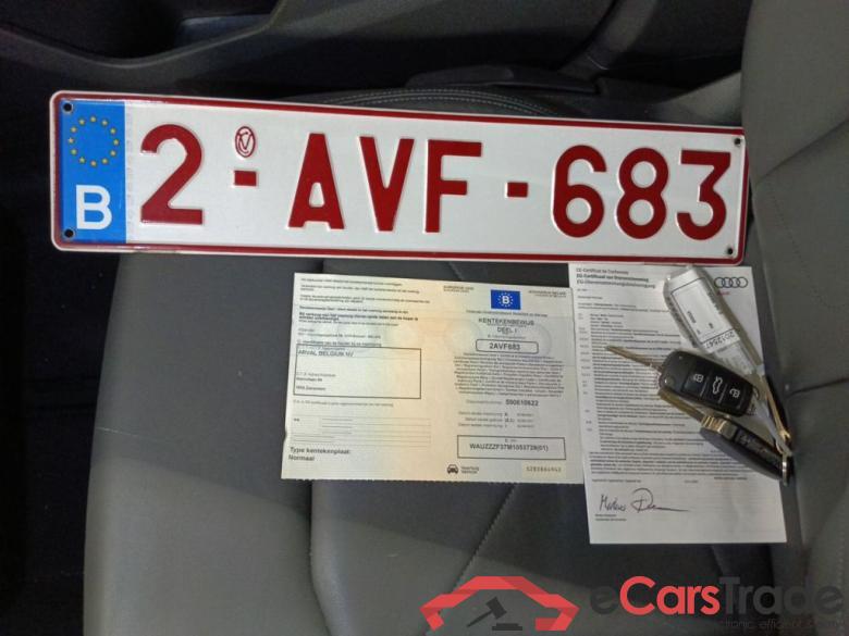 Audi Q3 35 TDI S Tronic Business Edition 5d #4