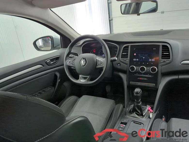 RENAULT Mégane Estate 1.3 TCe140 Equilibre #3