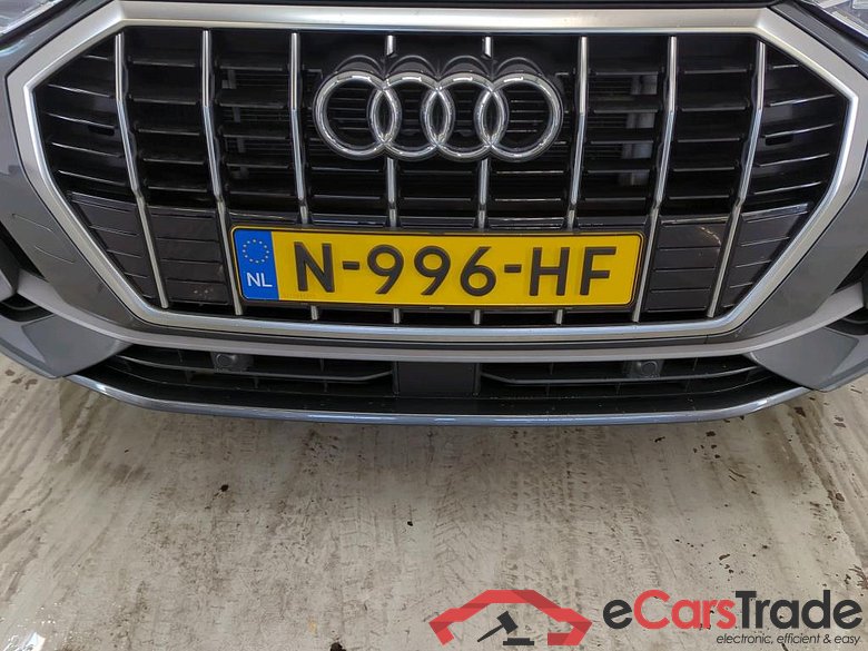 Audi Q3 45 TFSI e S tronic S edition 5d #5