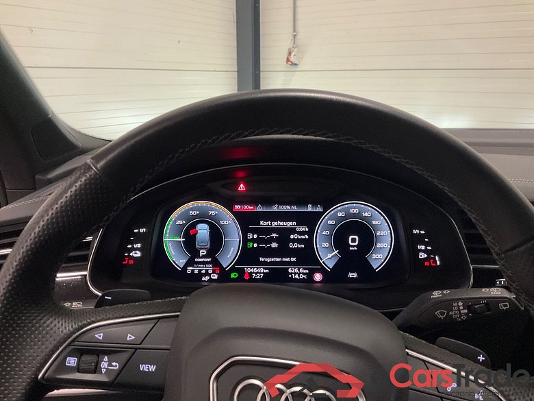 AUDI Q7 55 TFSI e q Pro L S #6