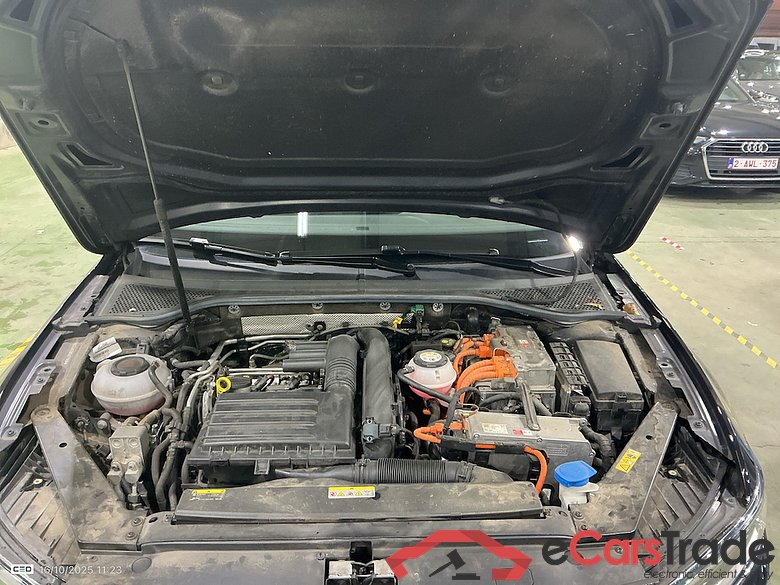 VOLKSWAGEN PASSAT VARIANT GTE - 2020 1.4 TSI PHEV GTE Business DSG #6
