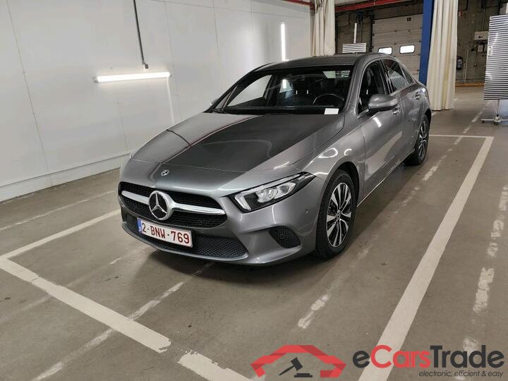 Mercedes A-Klasse Limousine A-Klasse Limousine A 250e Business Solution (PHEV) 160kW/218pk  4D/P Auto-8