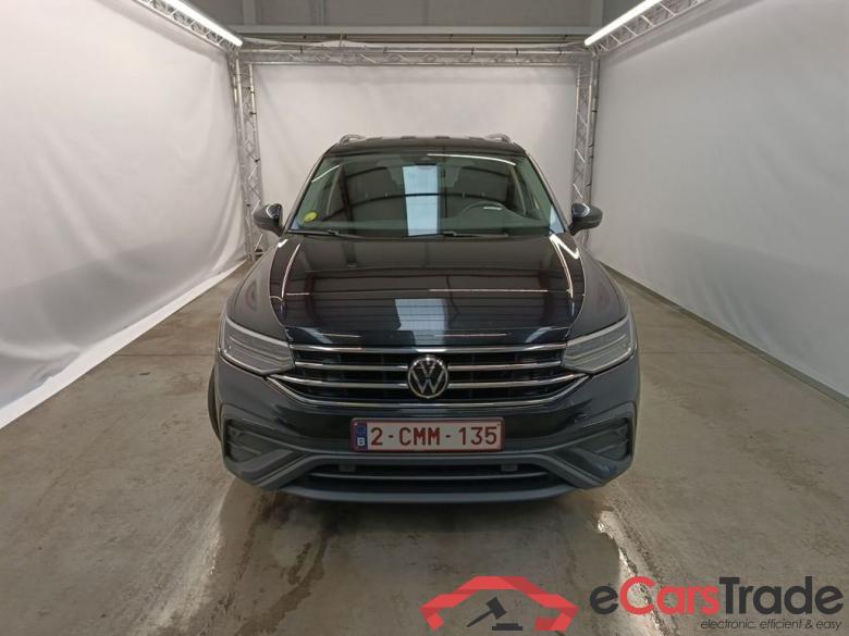 Volkswagen Tiguan Allspace 2.0 TDI DSG Life Business 5d #5