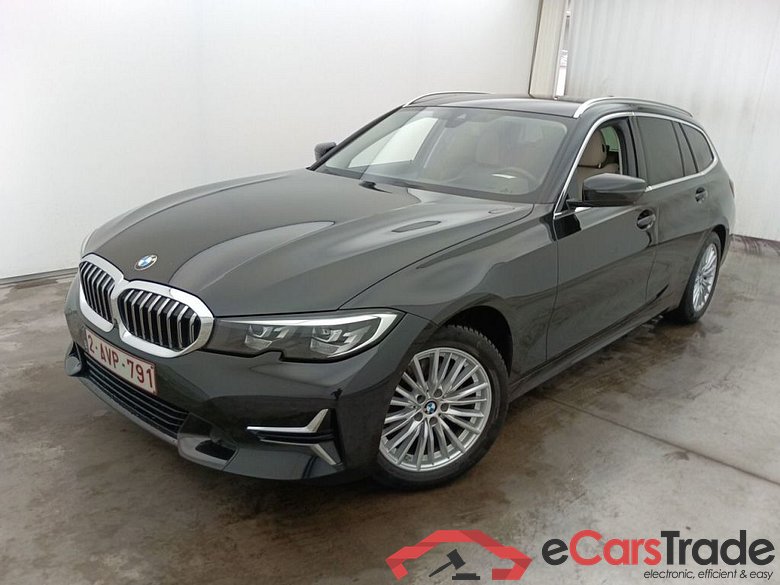 BMW 3 Reeks Touring 320d (140 kW) 5d Luxury Line (total options: 12,091 Ex.Vat)