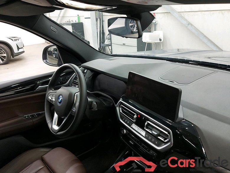 BMW - BMW X3 xDrive30e 272PK Pack Business With Vernasca Sport Seats & Travel & Comfort Pack & Driving Assistant & Parking Assistant Plus * HYBRID * #3