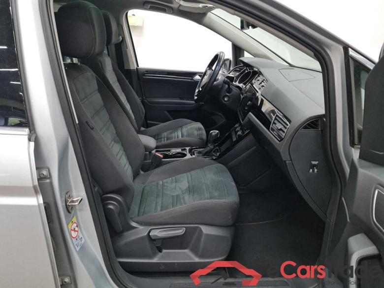 VOLKSWAGEN - VW  TOURAN TDi 150PK DSG Highline Pack Business Plus & Nav Discover Media & Power Tailgate & Two Individual Seats 3rd Row & Rear Camera With Park Distance Control #3