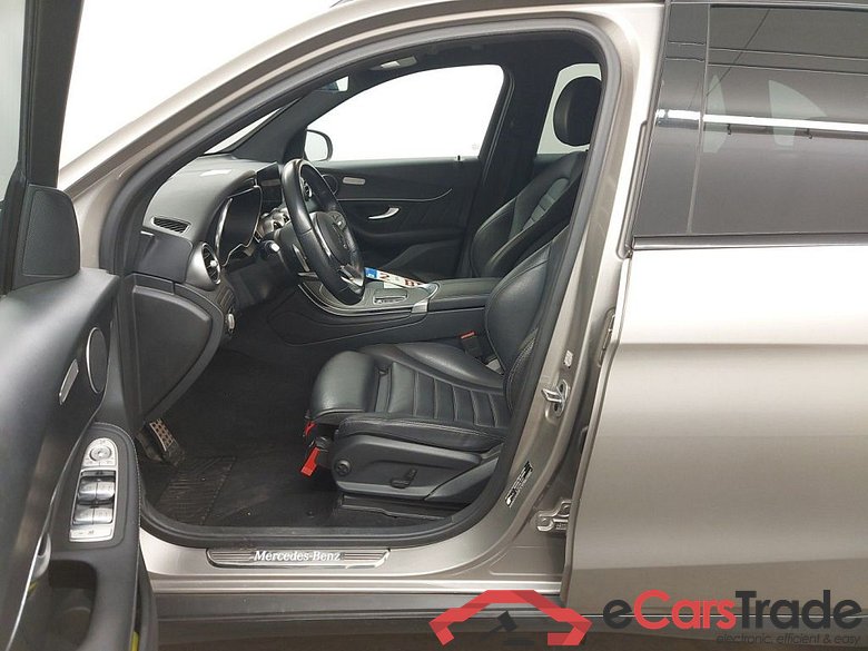 Mercedes-Benz GLC GLC 300 de 4MATIC 5d #3