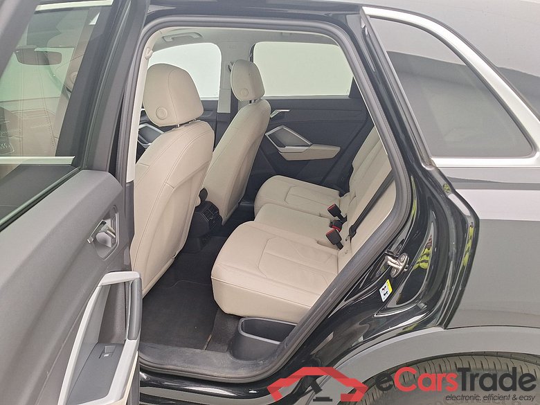 Audi, Q3 '18 PHEV, Audi Q3 45 TFSI e S tronic 5d #4