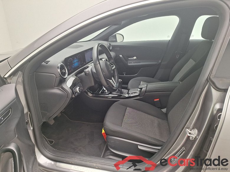 Mercedes, CLA-Class SB '19, Mercedes-Benz CLA Shooting Brake CLA 180 d Busines #3