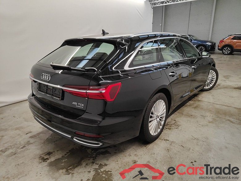 AUDI A6 AVANT DIESEL - 2018 45 TDi 231 Quattro Design tiptronic 4d Auto #2