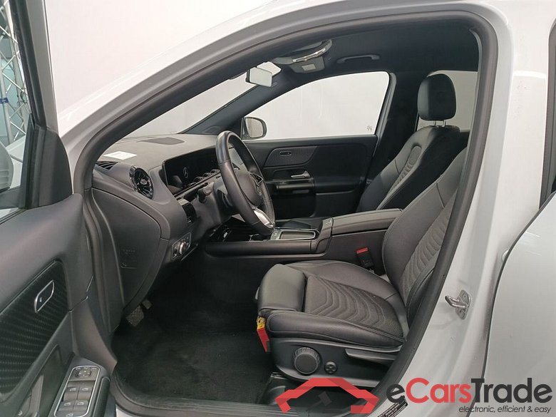 MERCEDES CLASSE GLA DIESEL (H247) GLA 200 d 150hp Business Line 5d #3