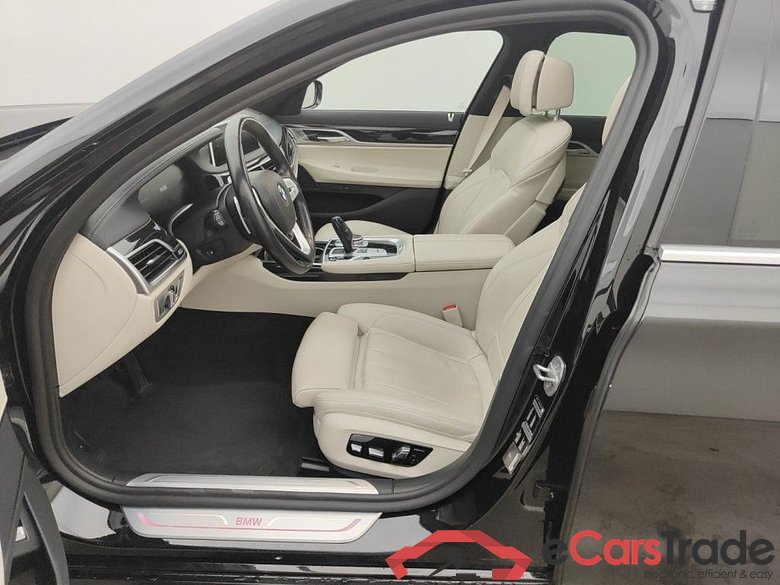 BMW 7 DIESEL - 2019 730 dAS 265 AdBlue (EU6d-TEMP) 4d #3