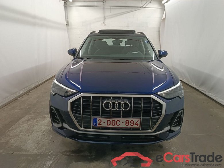 Audi Q3 45 TFSI e S tronic S Line 5d #5