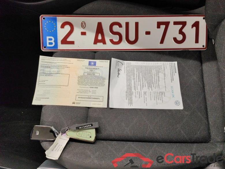 Volkswagen Golf VIII 2.0 TDI 85kW Life DSG 5d #4