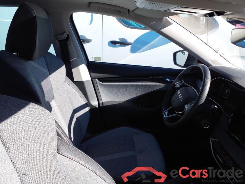 SKODA Octavia 2.0 TDI 110 kW (150CV) DSG 7 vel Automático Combi Design (Pano) #3