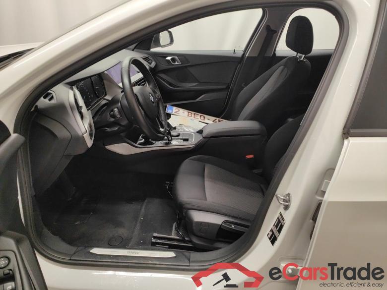 BMW 1 Reeks Hatch 116iA (80 kW) 5d #3