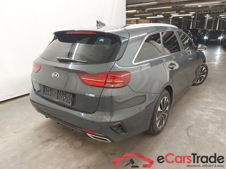 KIA cee'd Sportswagon Business Line 1.6 GDi PHEV DCT 5d #2