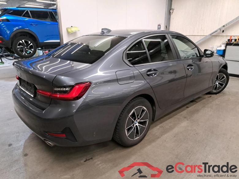 BMW - BMW 3 BERLINE 318d 136PK Advantage Pack Business & PDC Front & Rear #2