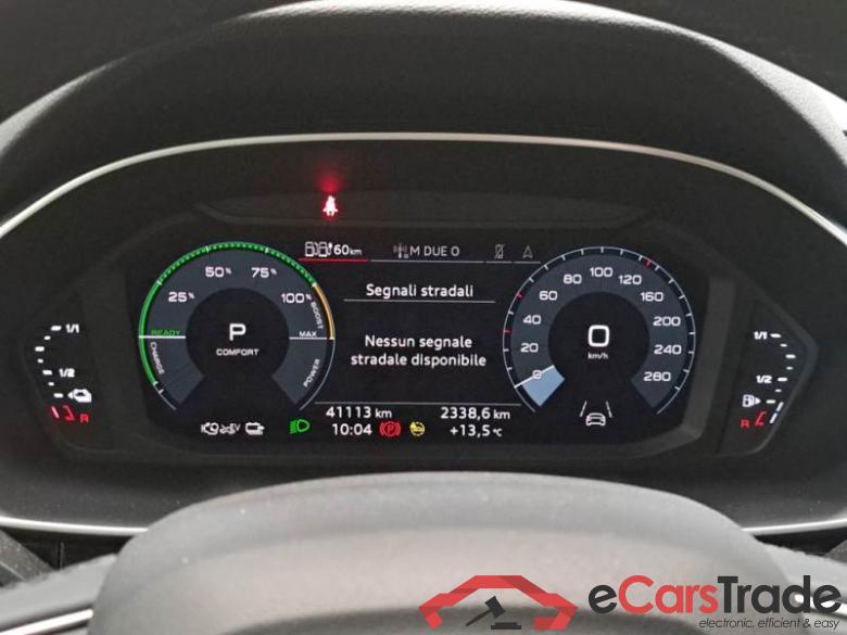 AUDI Q3 / 2018 / 5P / SUV 45 TFSI E S TRONIC BUSINESS #4