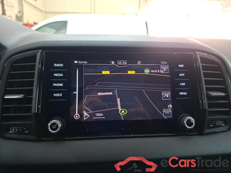 SKODA Karoq 110 kW #2