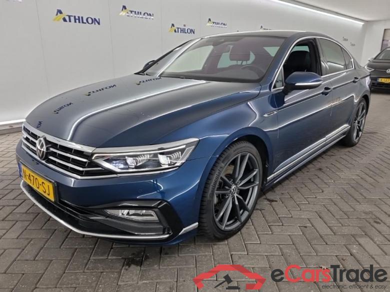 VOLKSWAGEN PASSAT 1.5 TSI 7-DSG R-Line Business+ 4D 110kW #1
